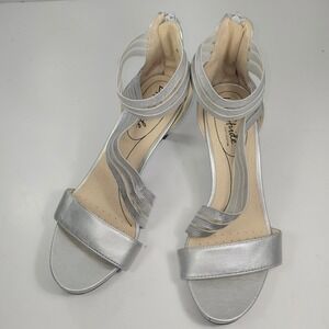 LifeStride Mystique Silver Metallic Strappy Heeled Sandals Womens 7.5M Zipper‎